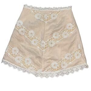 Indikah Cream Lace Mini Skirt Women’s S Preppy Old Money Soft Girl Coquette
